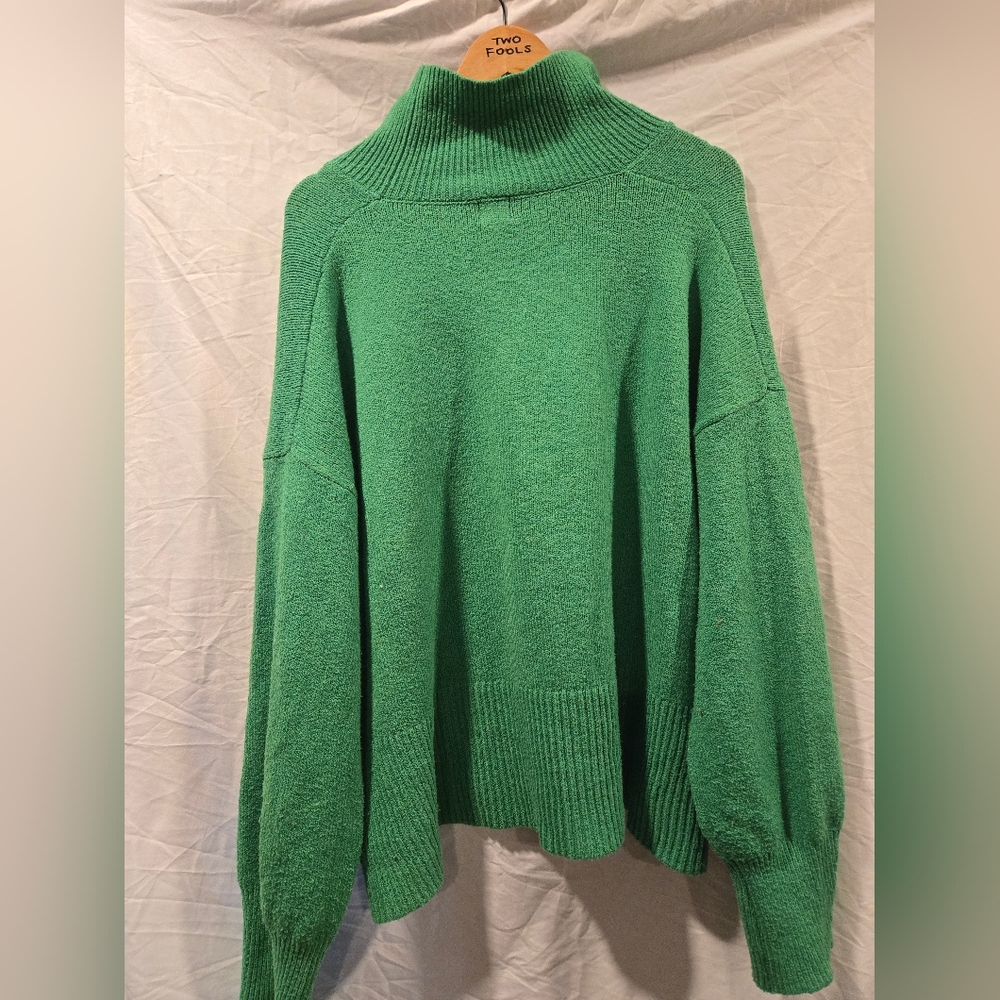 a new day Vibrant Green Turtleneck Sweater - Picture 5 of 7